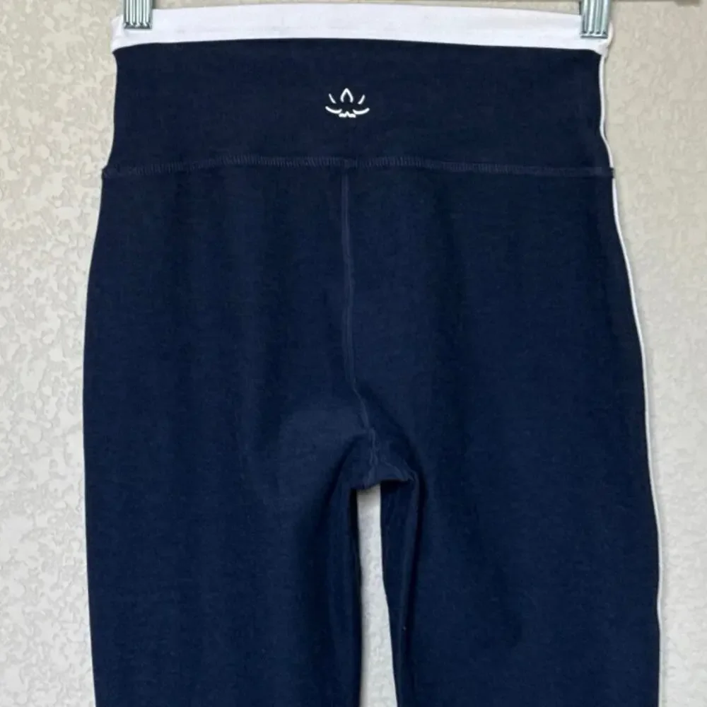 Beyond Yoga Spacedye Trophy High Waisted Midi Legging Navy/White Sz S/P *EUC - Picture 10 of 11